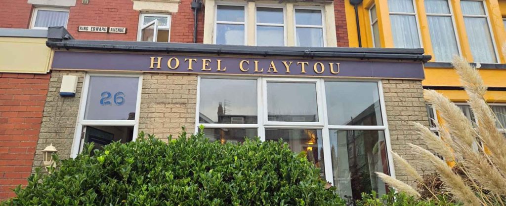 Claytou Hotel