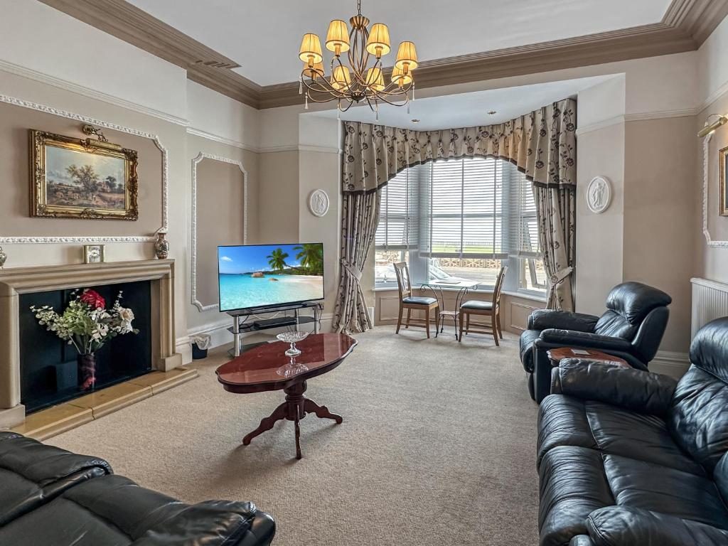 Granada Apartments – Burbage